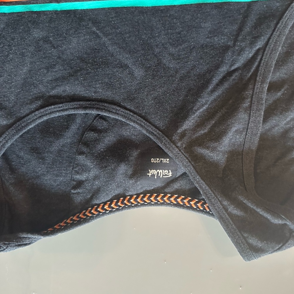 Men’s 2XL tank top